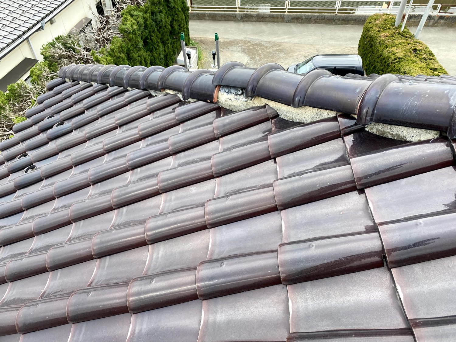 松戸市で屋根棟取り直し工事しました。